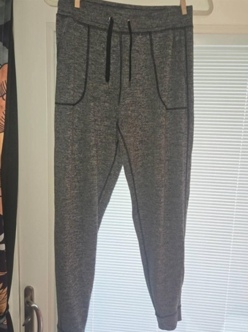 Women's Under Armour Women’s Gray Jogger Sweatpants